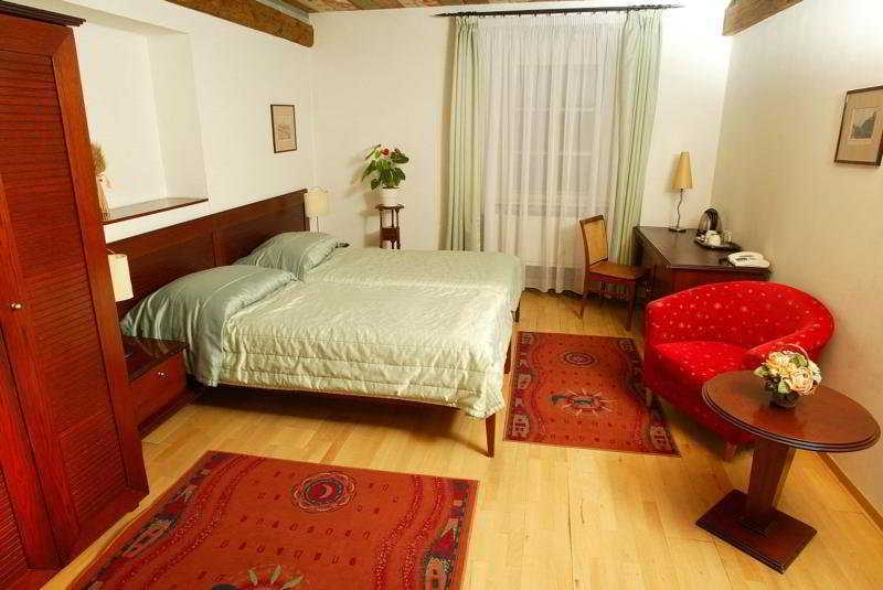 Cerna Liska Hotel Prága Kültér fotó