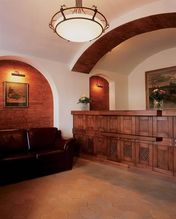Cerna Liska Hotel Prága Kültér fotó